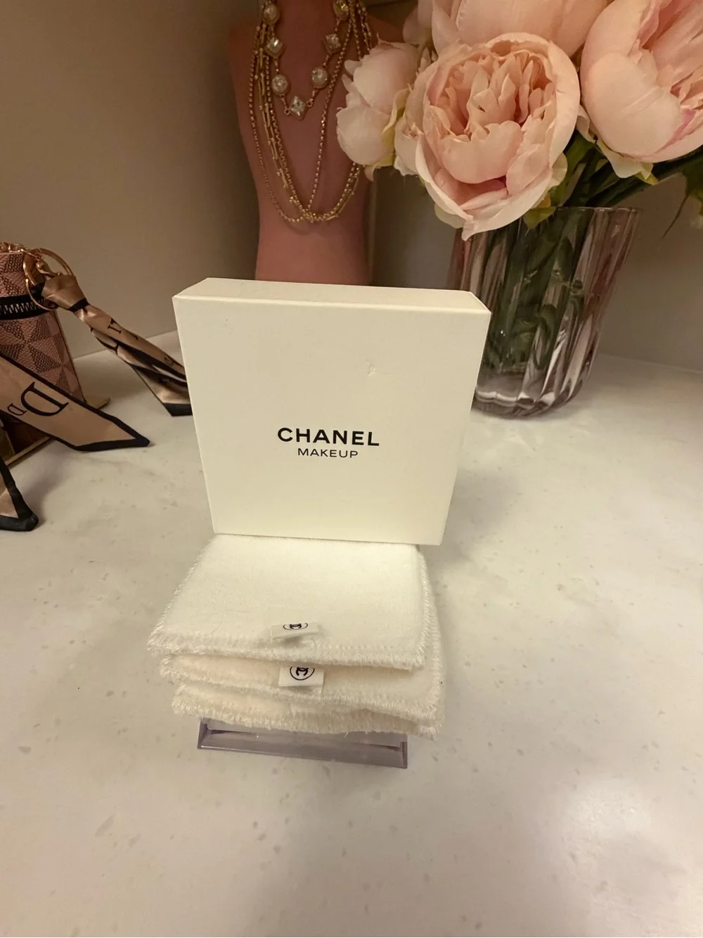 Made for CHANEL MAKEUP Cream Cotton Makeup Remover Cloths Towelettes GWP